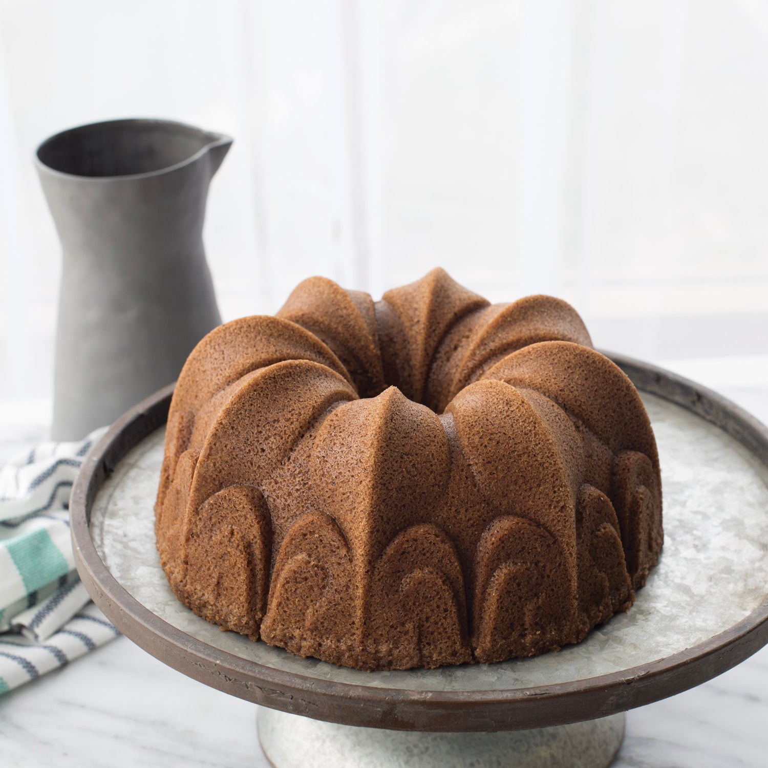 Fleur De Lis Bundt Pan nordic ware NW 53248 Kunzi Shop 2