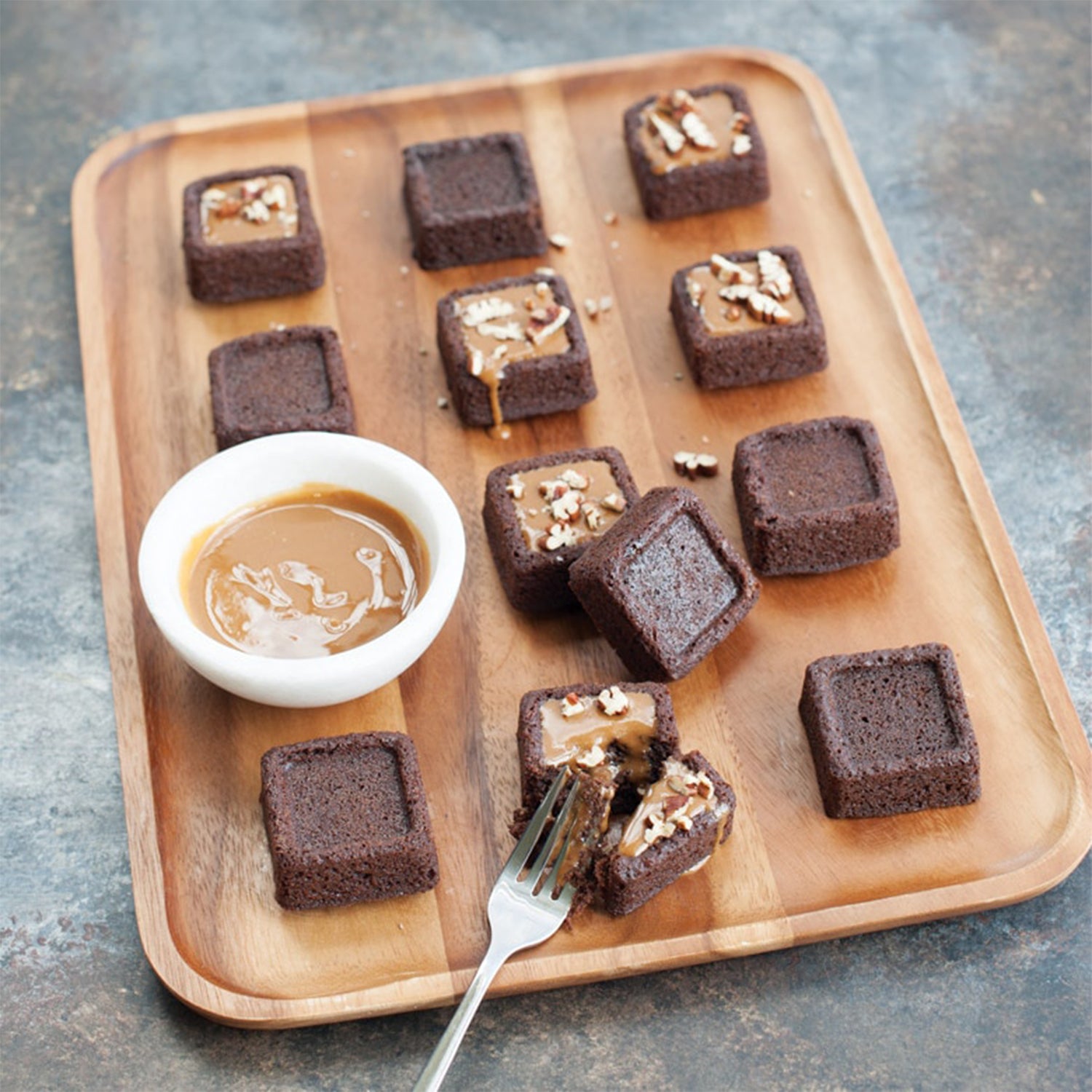 Nordic Ware - Brownie Bites Pan _ nordic ware NW 84624 Kunzi Shop 2